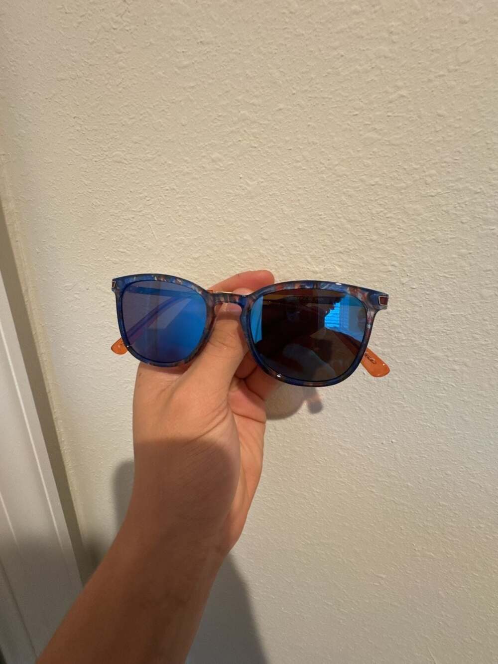 Panama Jack x Foster Grant AV1125 PJ 90 PNK Blue Tortoise Sunglasses